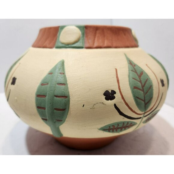 Vintage Southwestern Pottery Vase Round with Leaves Tan Green Brown 6" Tall - Picture 5 of 15
